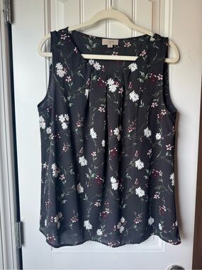 LOFT Black Floral Pleated Sleeveless Top